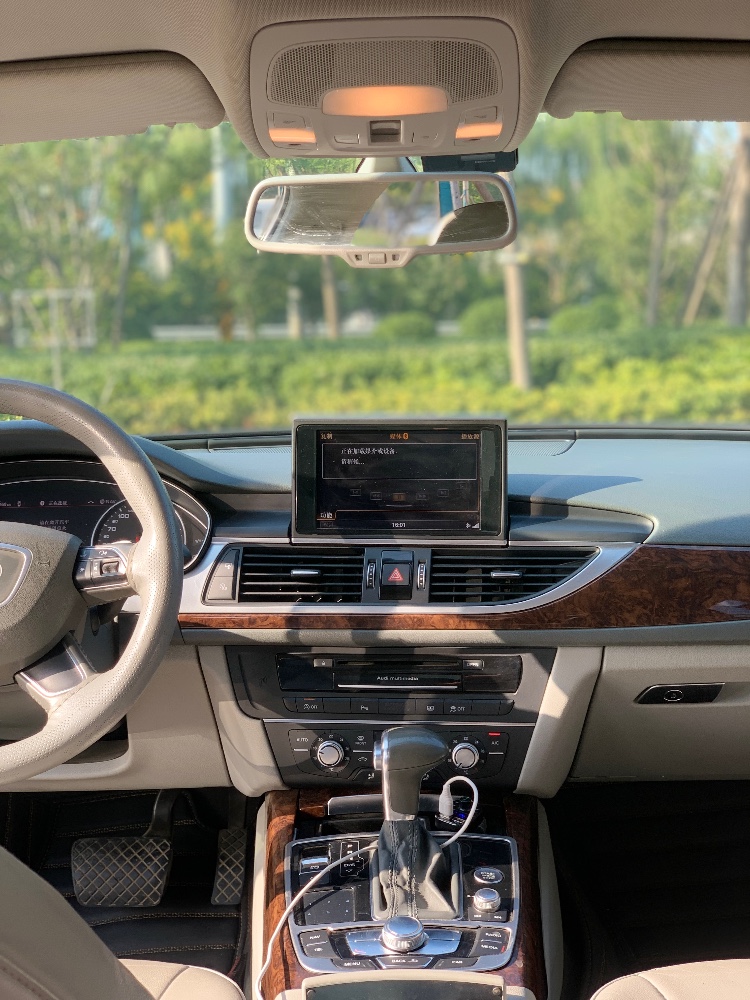 北京14年奥迪A6L3