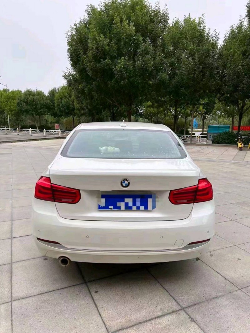 东营18年宝马3系8