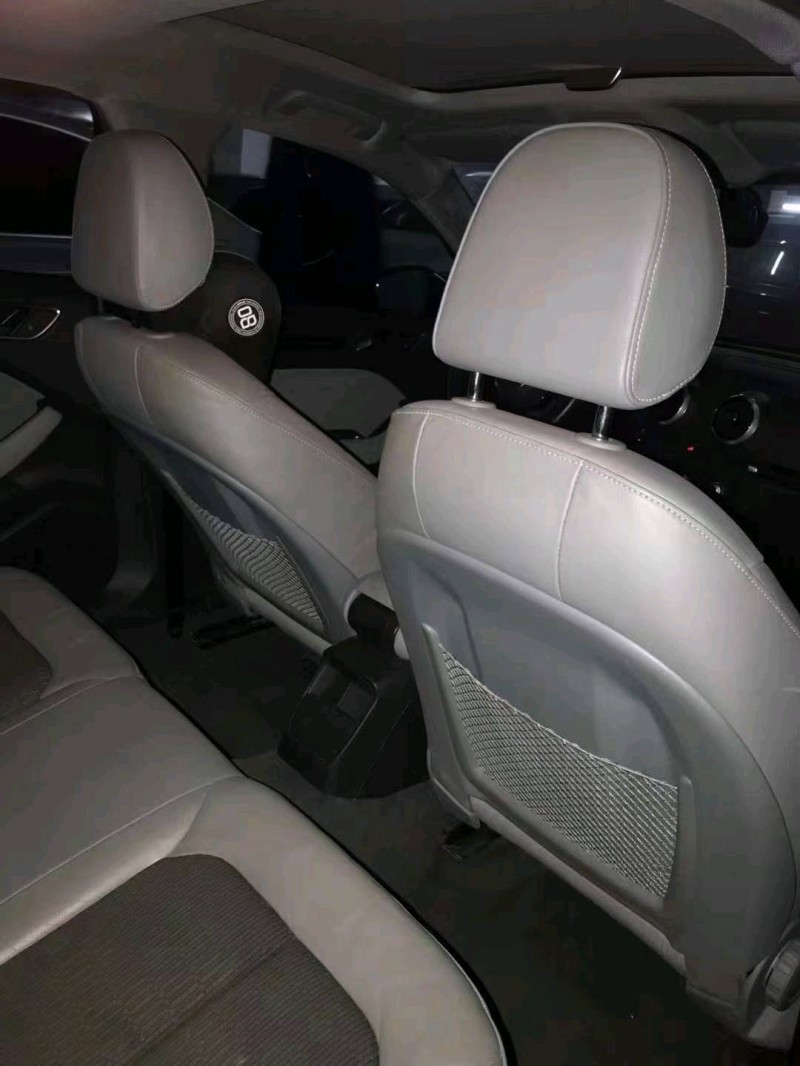 重庆17年奥迪A38