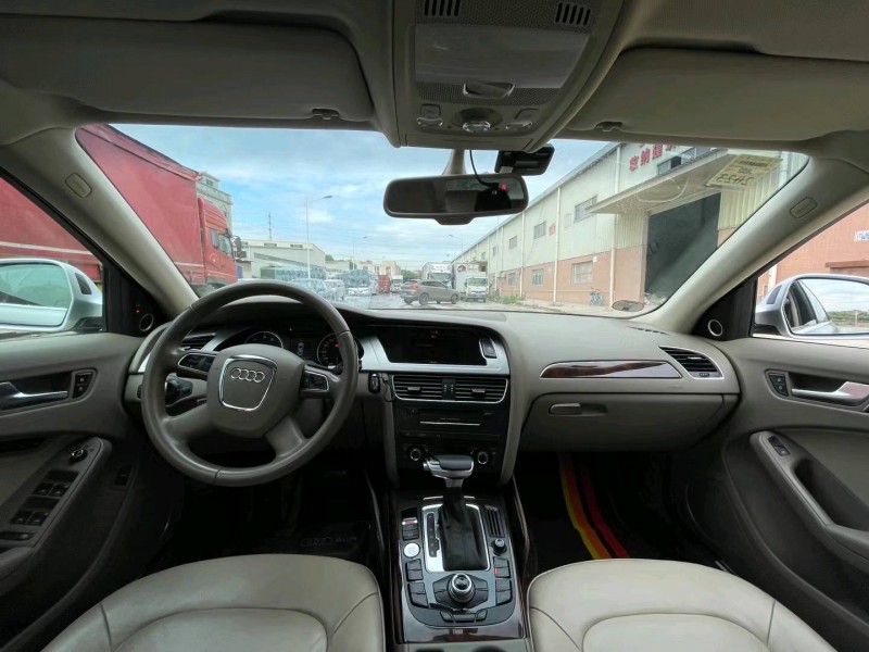 东莞11年奥迪A4L4