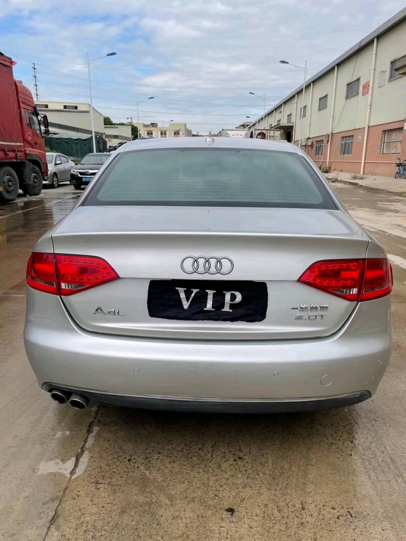 东莞11年奥迪A4L9