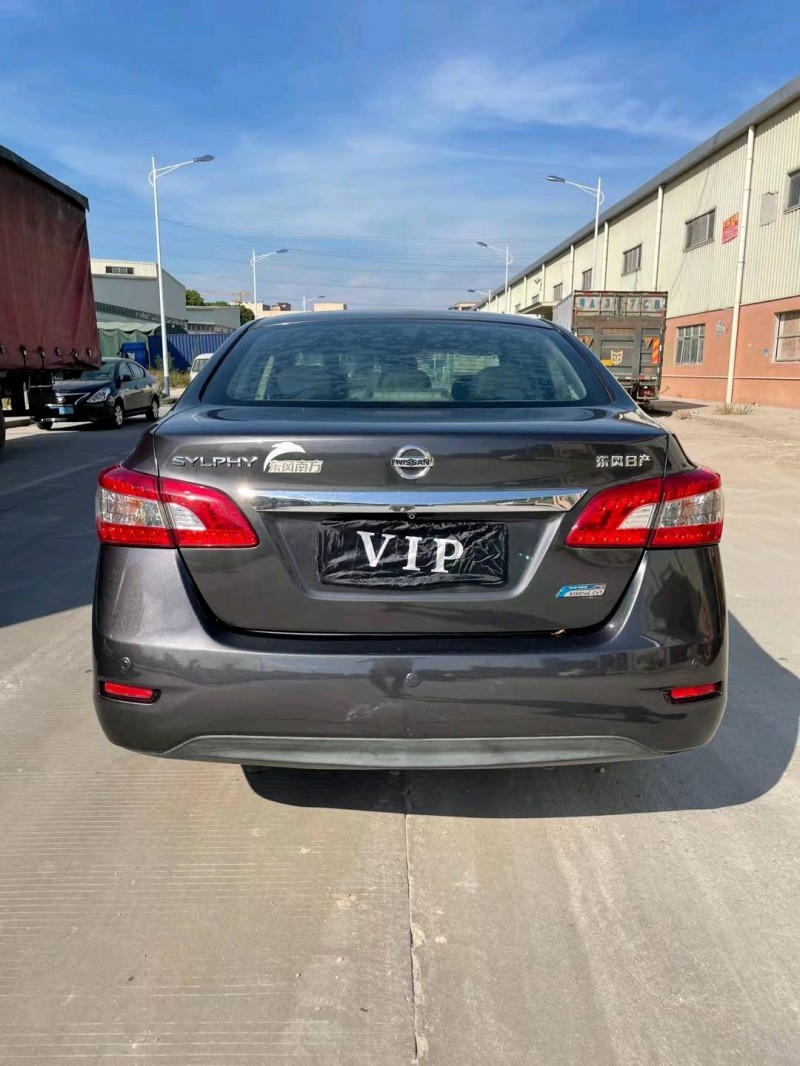 东莞14年日产轩逸9