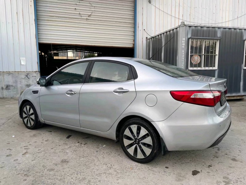 徐州13年起亚K28