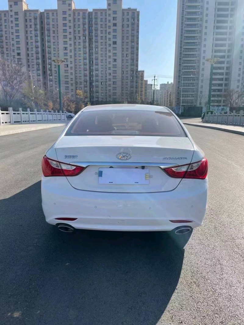 徐州16年现代索纳塔八5