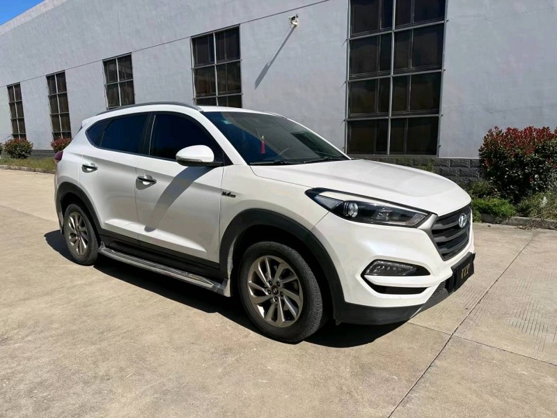 盐城17年现代途胜3