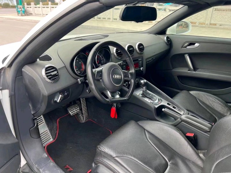 徐州14年奥迪TT2