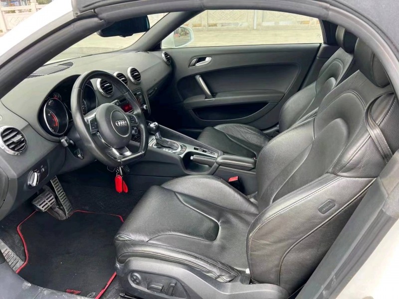 徐州14年奥迪TT1