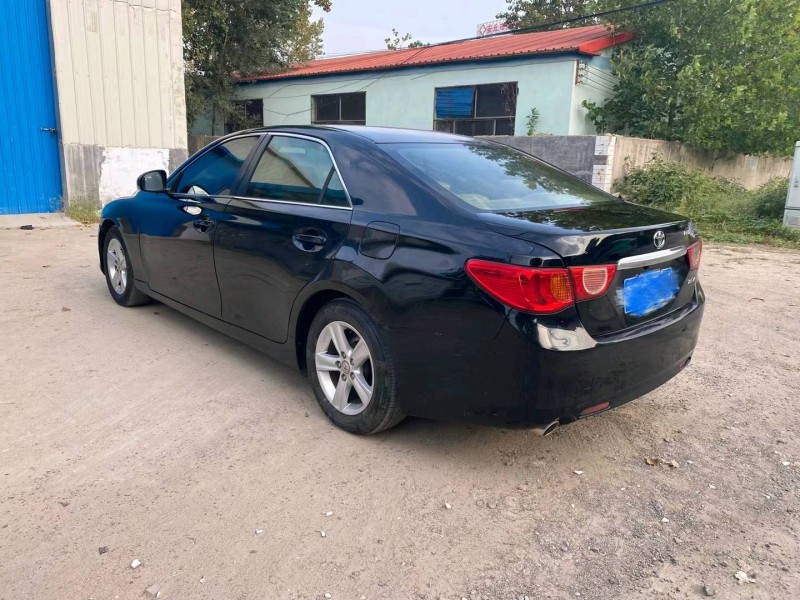 潍坊12年丰田锐志2