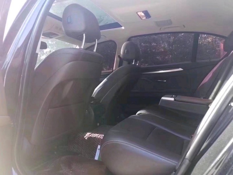 济南15年宝马5系9