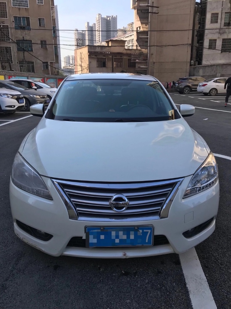 婁底15年日產軒逸9