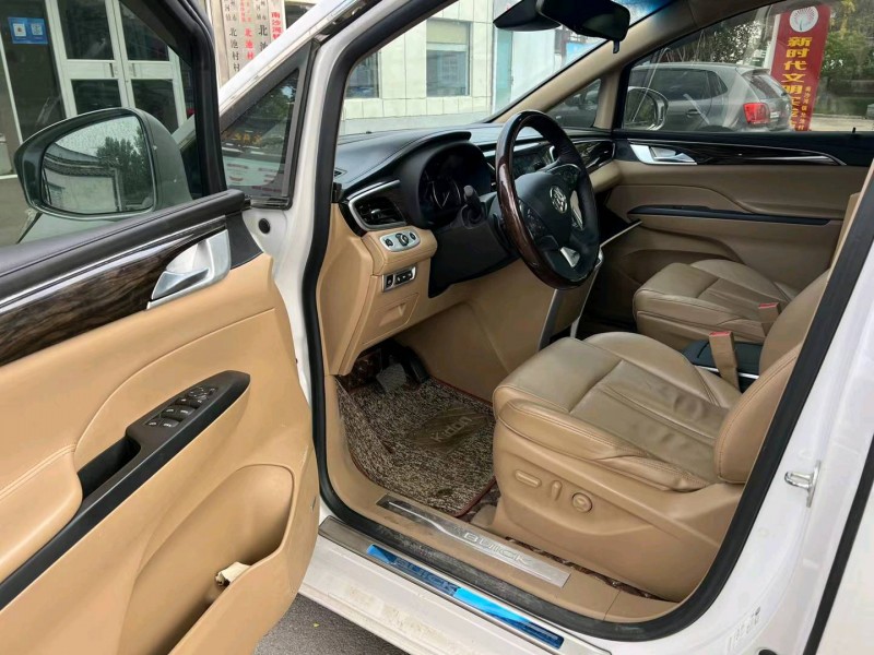 枣庄16年别克GL86