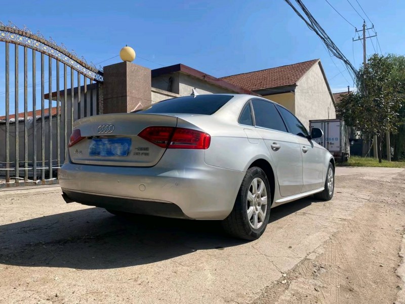 潍坊12年奥迪A4L3