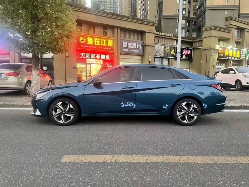 重庆22年现代伊兰特6