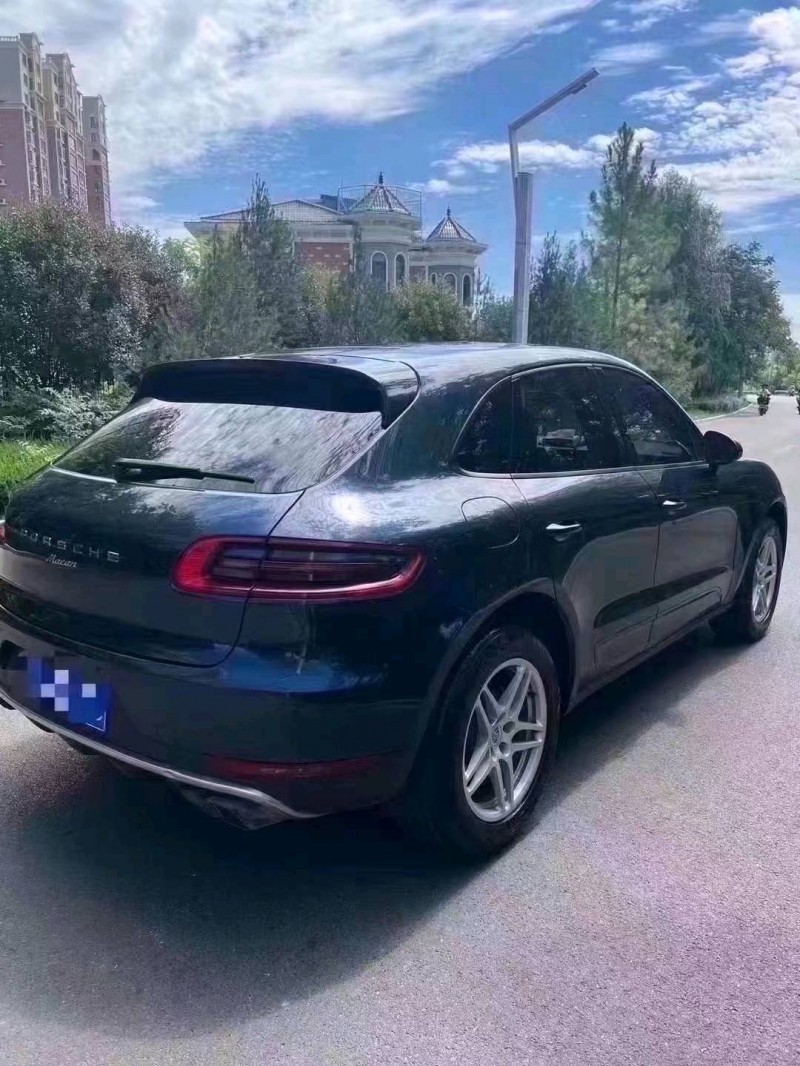 枣庄15年保时捷Macan3