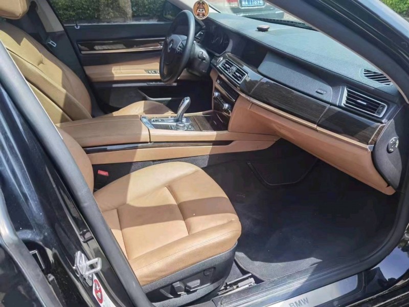 潍坊12年宝马7系4