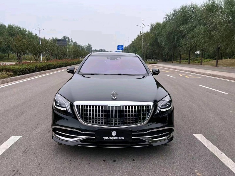 枣庄19年奔驰迈巴赫S级1