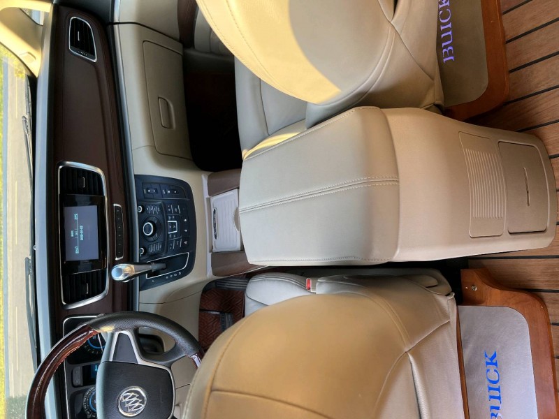 武汉15年别克GL85