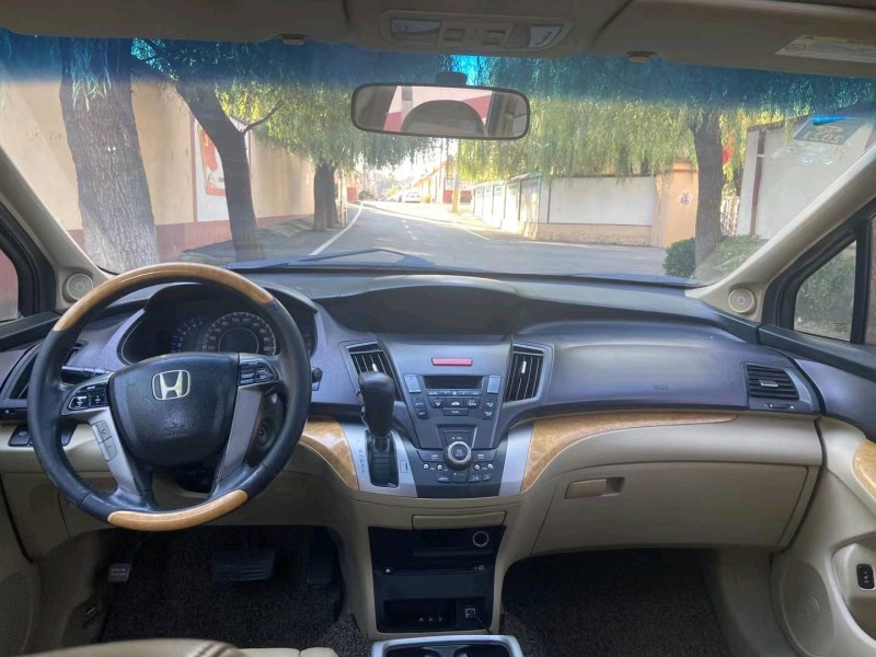 青岛10年本田奥德赛4