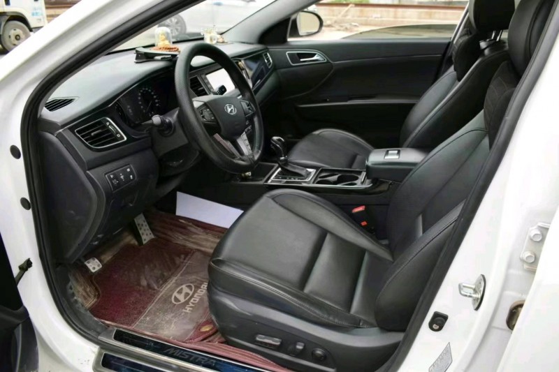 郑州17年现代名图5