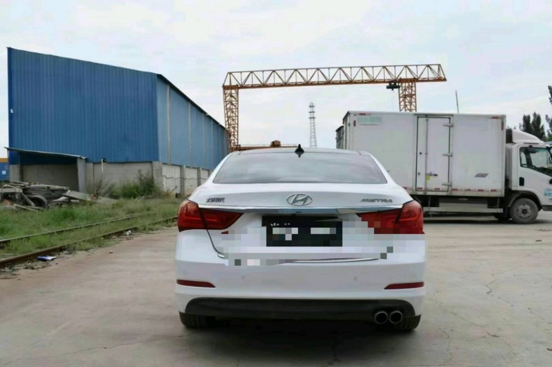 郑州17年现代名图1