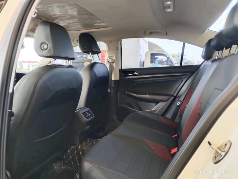 保定20年大众宝来8