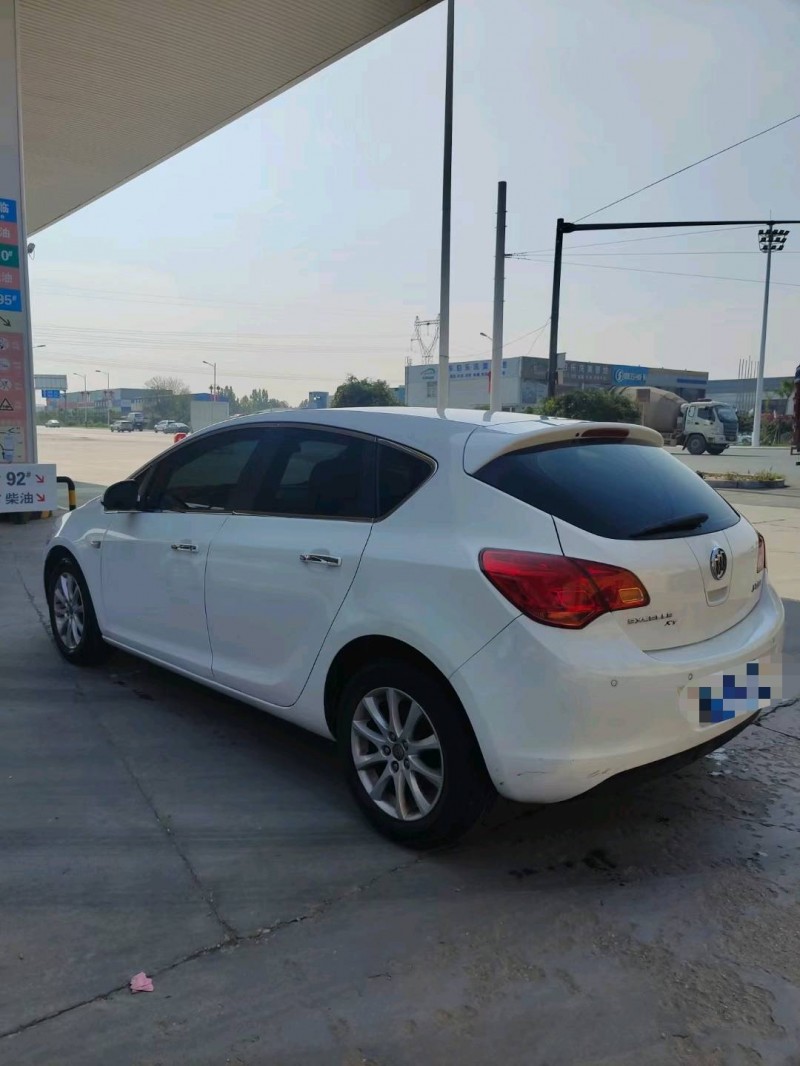 保定14年别克英朗7