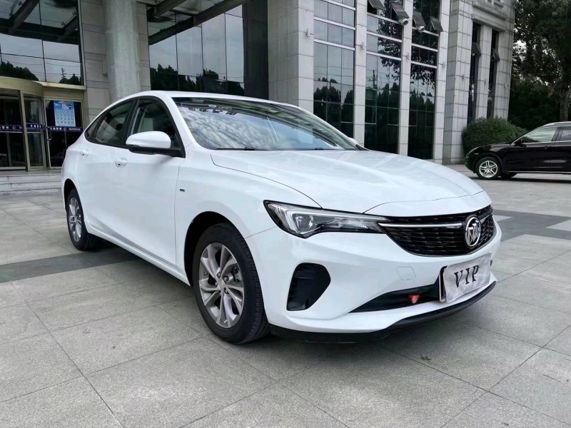 枣庄22年别克威朗3