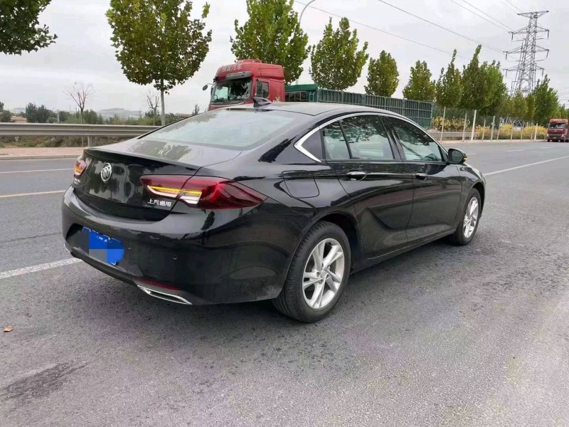 枣庄22年别克君威5