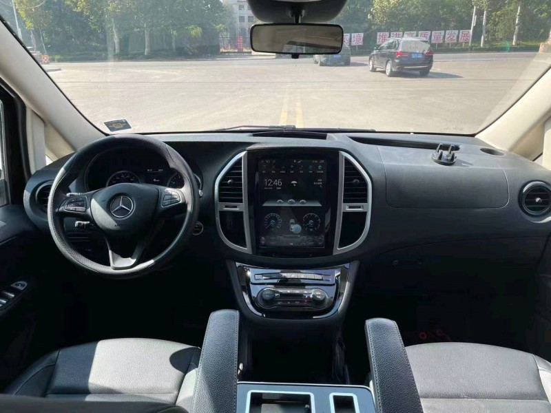 枣庄20年奔驰威霆5