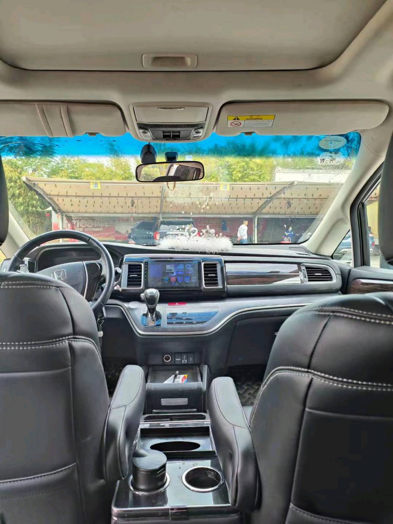 北京18年本田艾力绅6