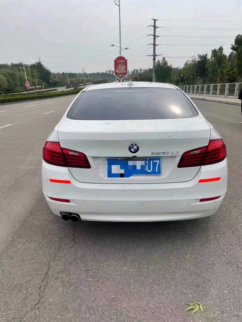 青岛14年宝马5系9