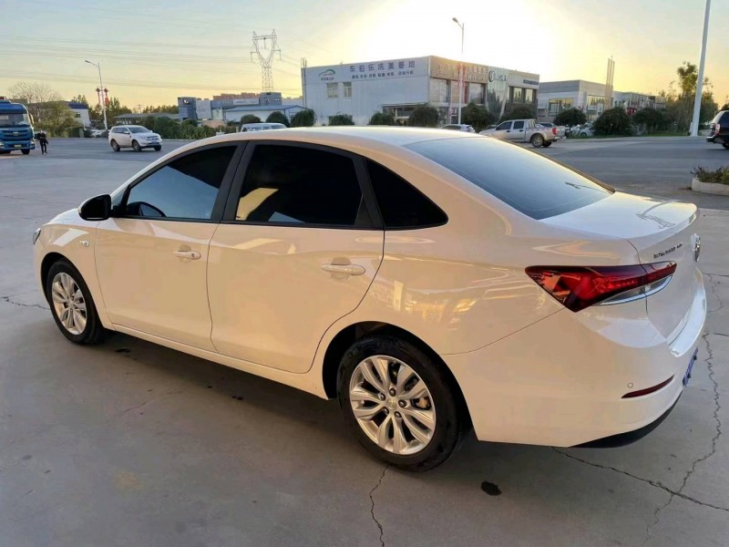 保定21年别克英朗4