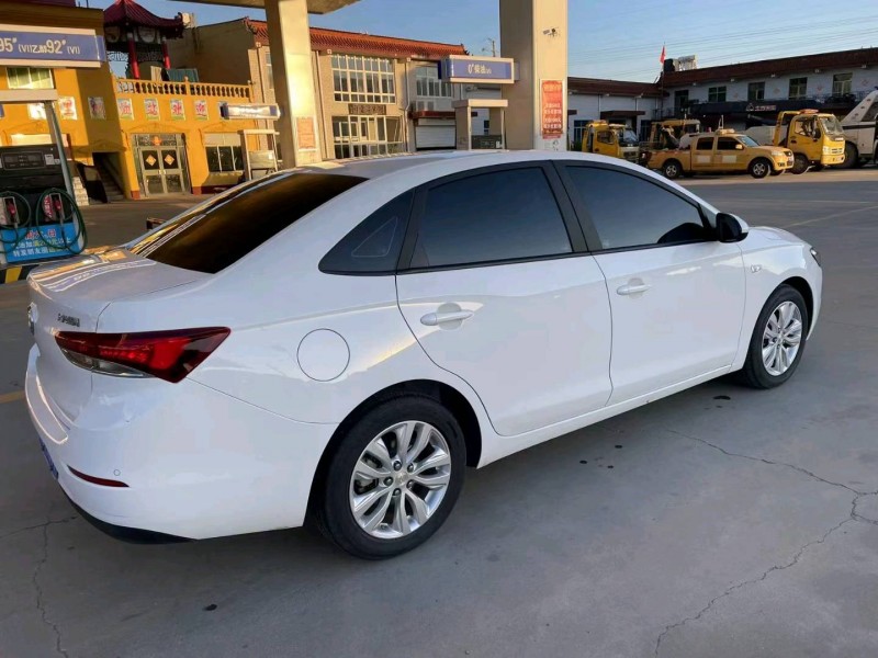 保定21年别克英朗5