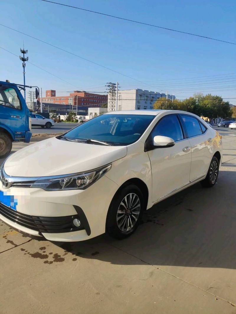 保定18年丰田卡罗拉2