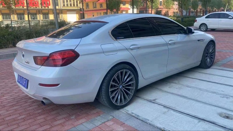 北京13年宝马6系5