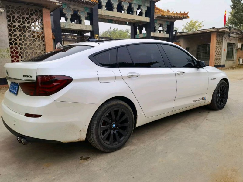 保定11年宝马5系GT3