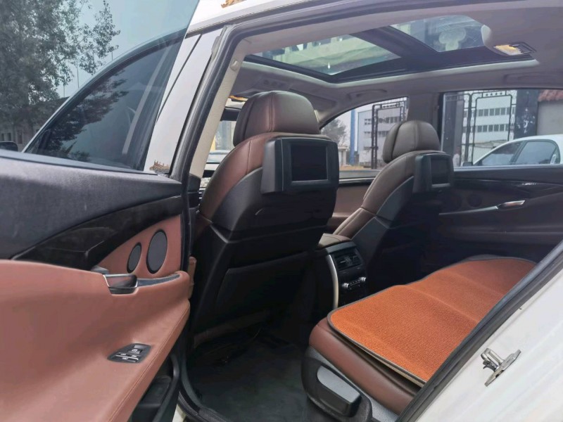 保定11年宝马5系GT7