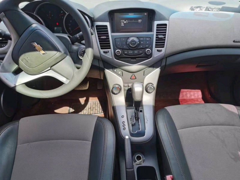 保定10年雪佛兰科鲁兹5