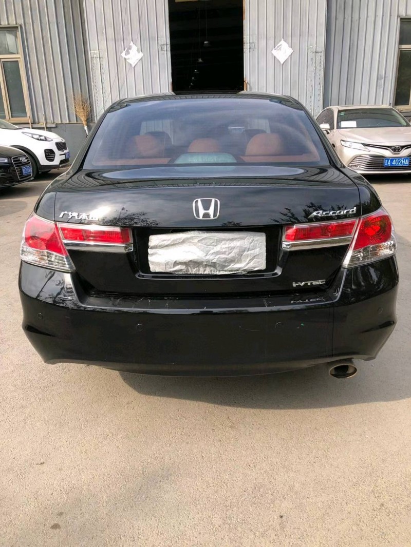 沈阳11年本田雅阁6