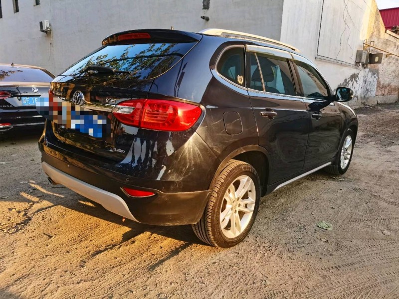 保定13年中华V58