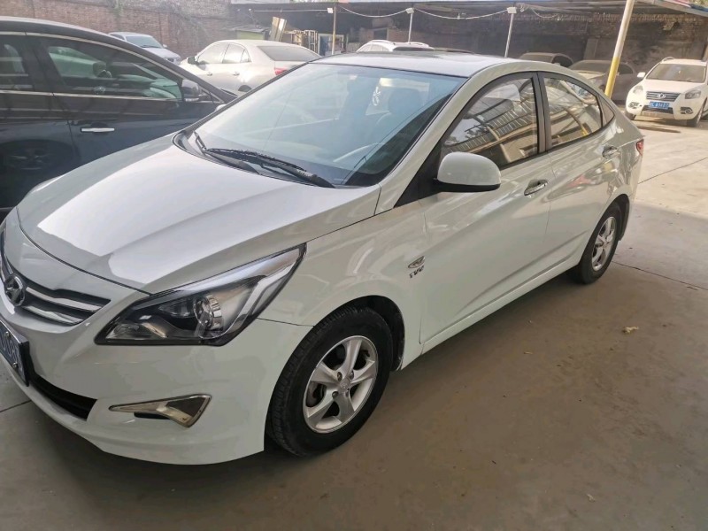 保定14年现代瑞纳6