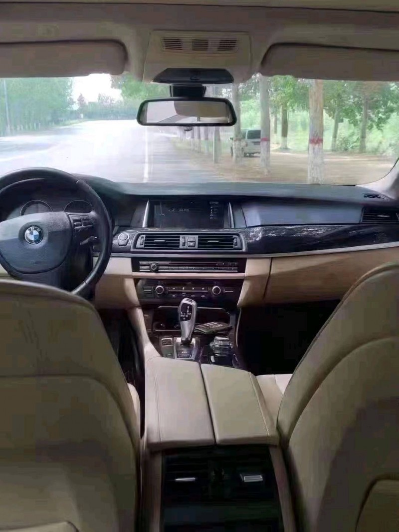 北京13年宝马5系4