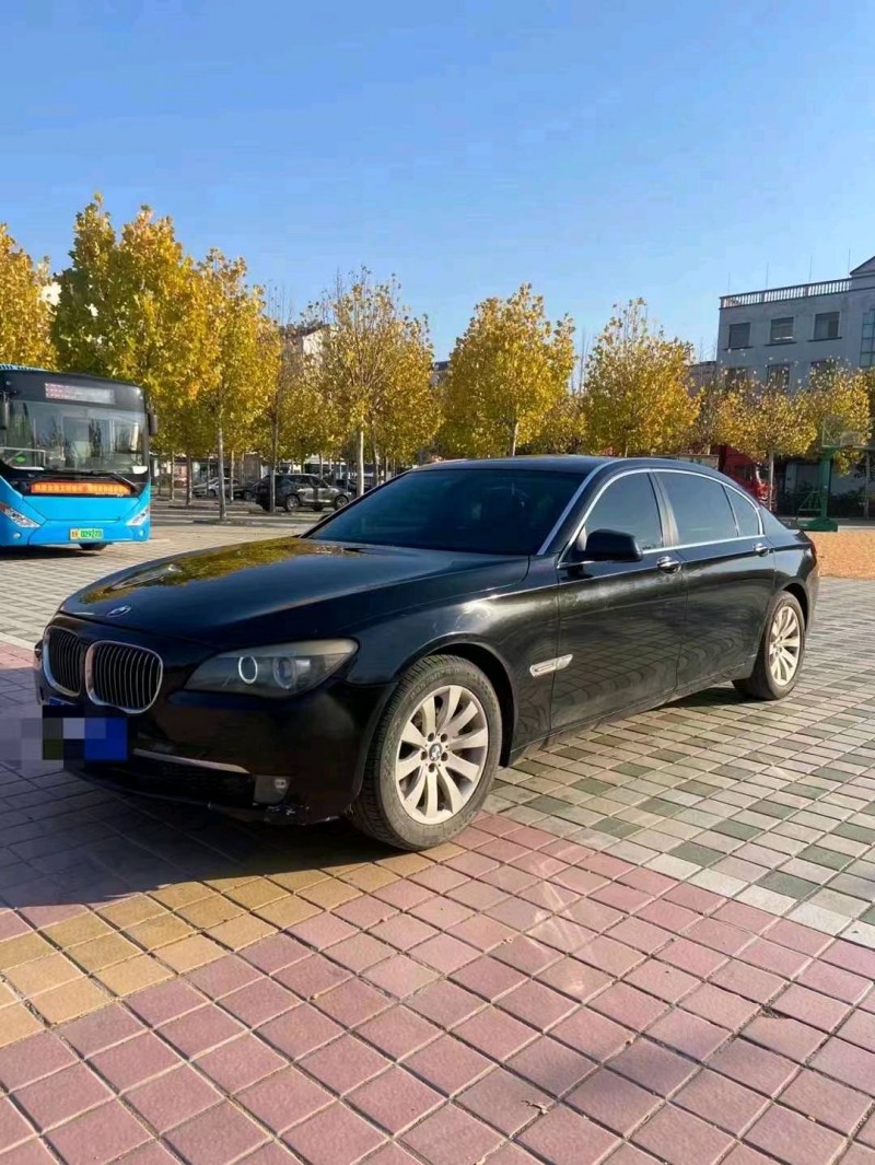 北京11年宝马7系7