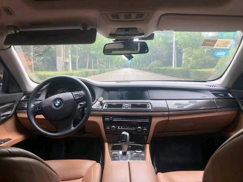 徐州11年宝马7系6