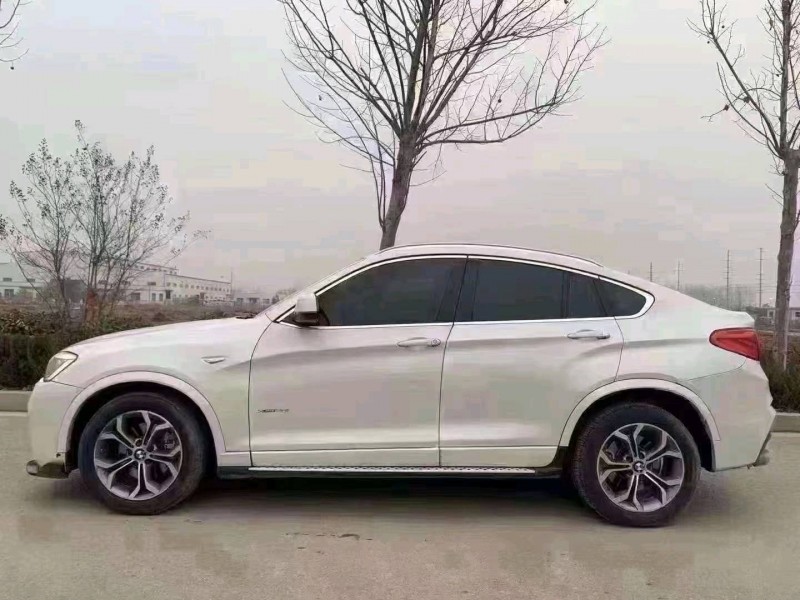 北京16年宝马X46