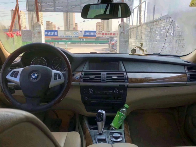 北京10年宝马X58