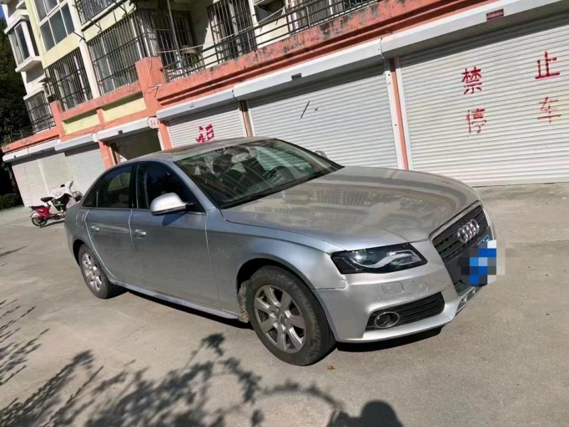 青岛12年奥迪A4L2