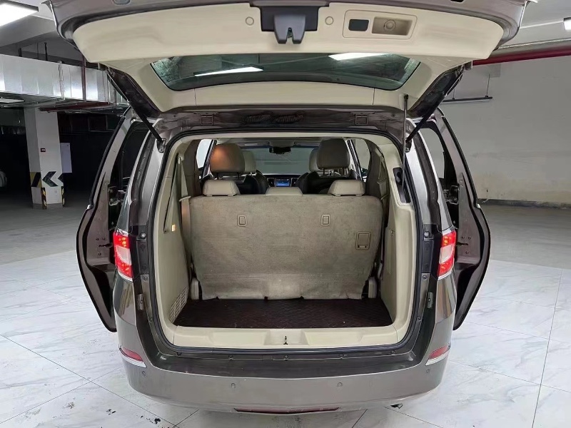 成都11年别克GL86