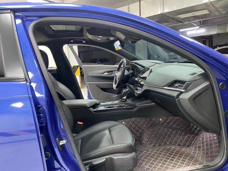 成都20年凯迪拉克CT46