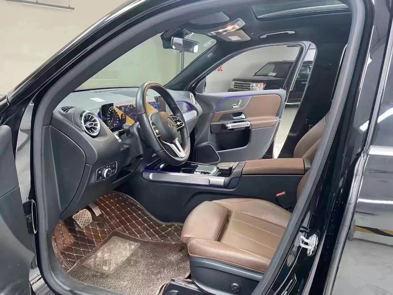 成都20年奔驰GLB5